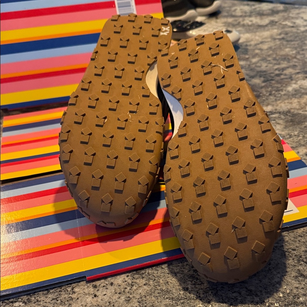 kate spade Black and White Women's Sneakers with Tan Gum Sole - Picture 5 of 7